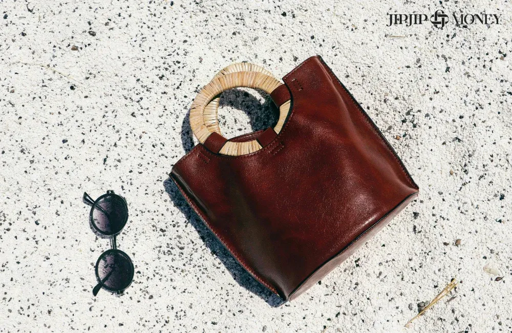 กระเป๋าหนังมีกลิ่นอับ