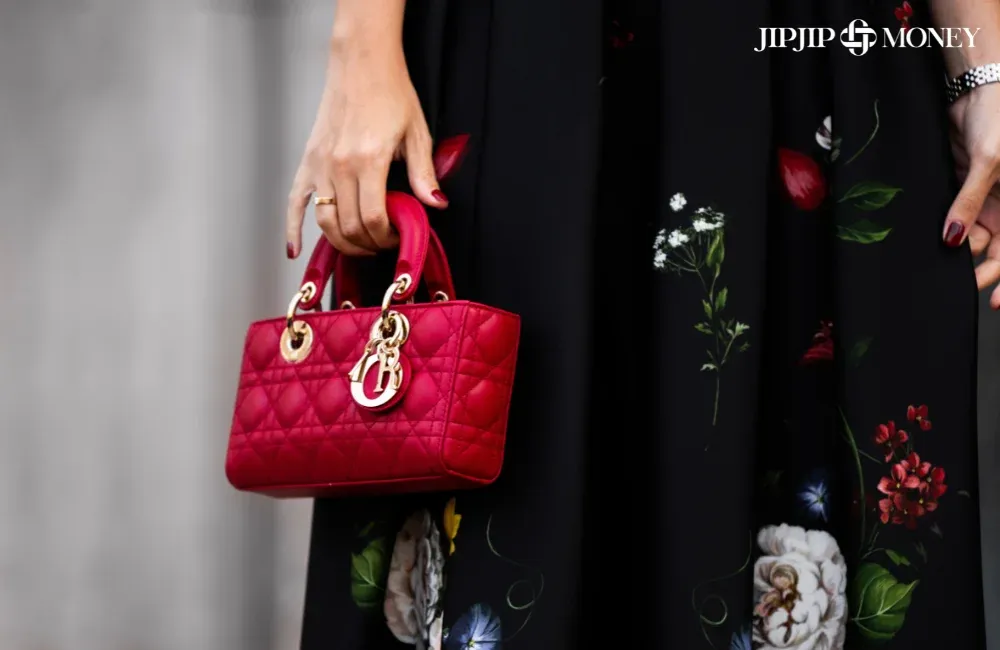 ทำไมกระเป๋าแบรนด์เนมราคาขึ้น